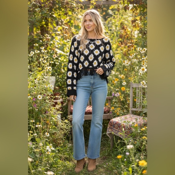 Haute Hippie Sweaters - Haute hippie poncho Black Crochet Sweater with Daisy Pattern